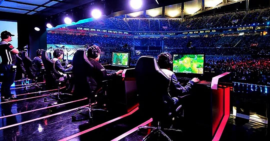 火箭管理层否认与雄鹿谈判，斯通提前规划杜兰特交易战略