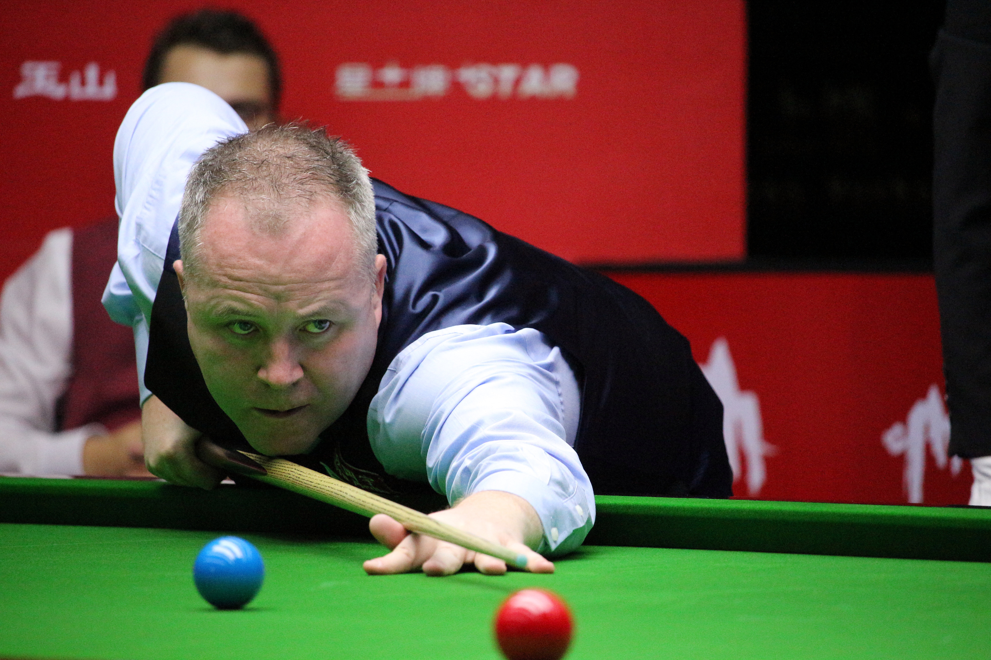 特别是在紧 特别是在紧