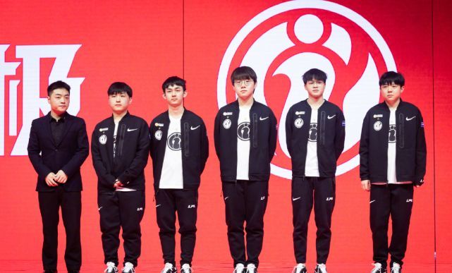 阵容却没有 阵容却没有